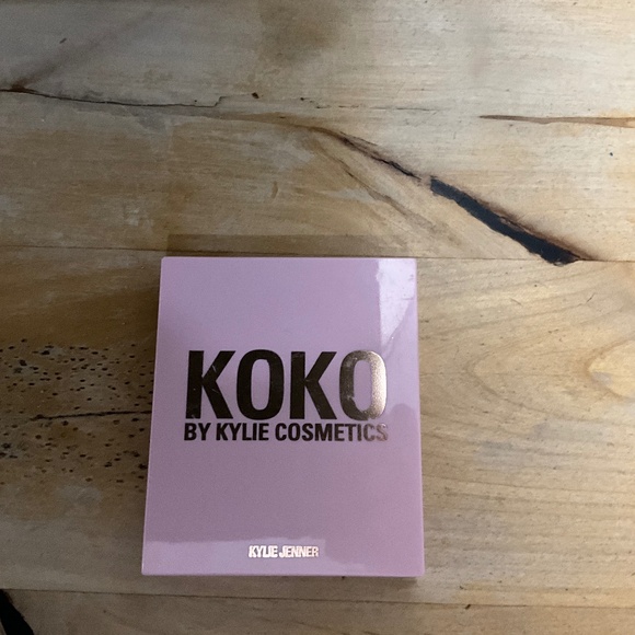 Kylie cosmetics highlighter Koko true mama - Picture 1 of 4